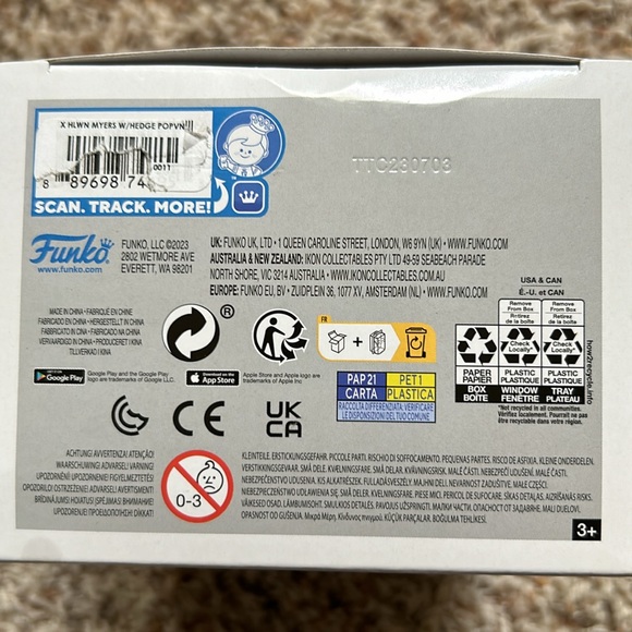 New! Pop! Halloween Michael Behind Hedge Figure - Picture 5 of 5